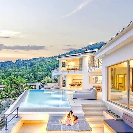 Luxurious Holiday Homebregi Nyaraló
