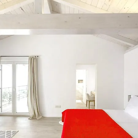 Holiday home Luxurious Holiday Homebregi Donji Rukavac