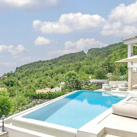 Luxurious Holiday Homebregi Donji Rukavac