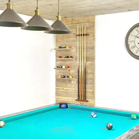 Luxurious Holiday Homebregi Holiday home *